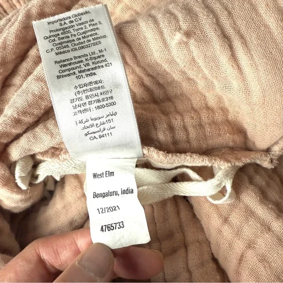 West Elm Dreamy Gauze King Duvet Cover Bedding - Picture 5 of 6